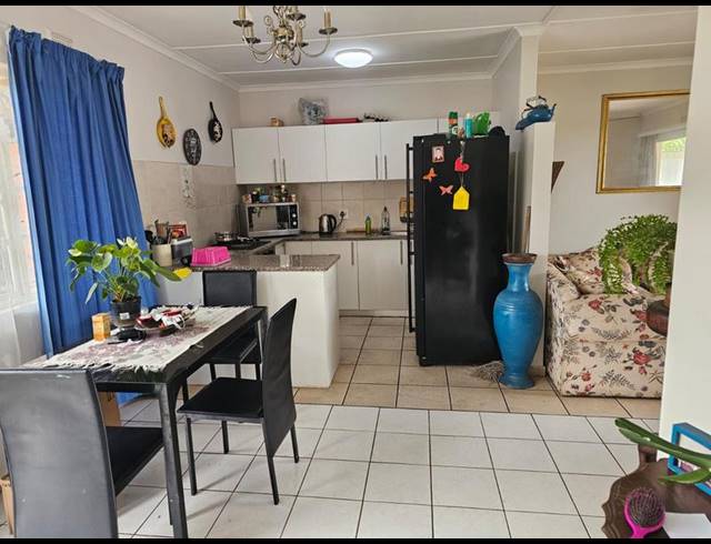 3 BEDROOM SIMPLEX FOR SALE IN GRANTHAM PARK